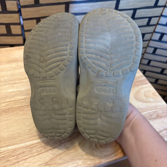 Crocs Camo Clogs Size  J1 - Picture 8 of 8